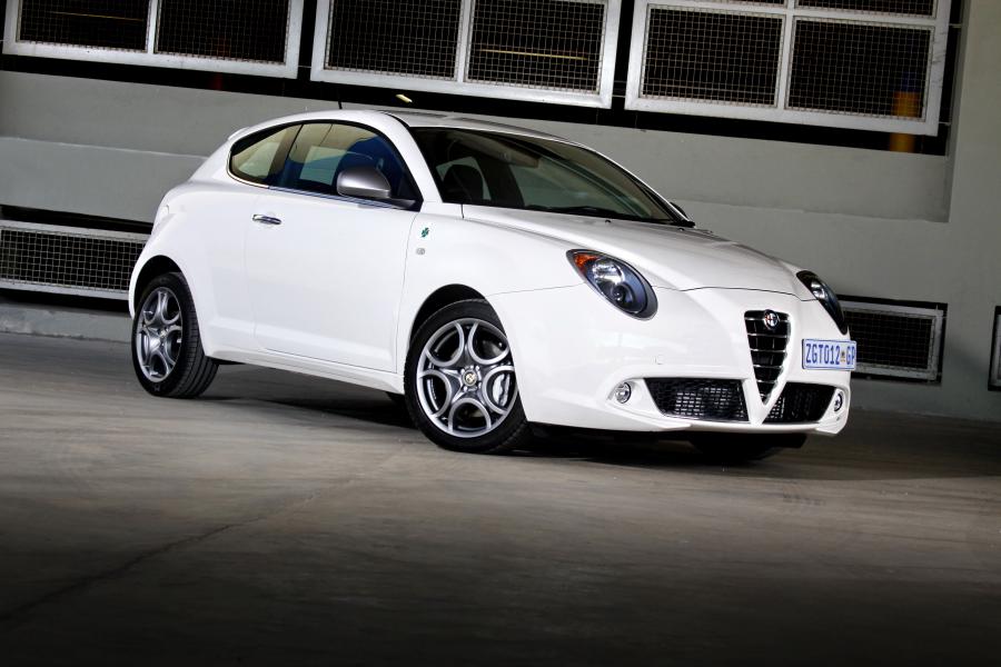  Alfa Romeo MiTo Quadrifoglio Verde (955) 2010 года  (ZA) (фото 7 из 11)